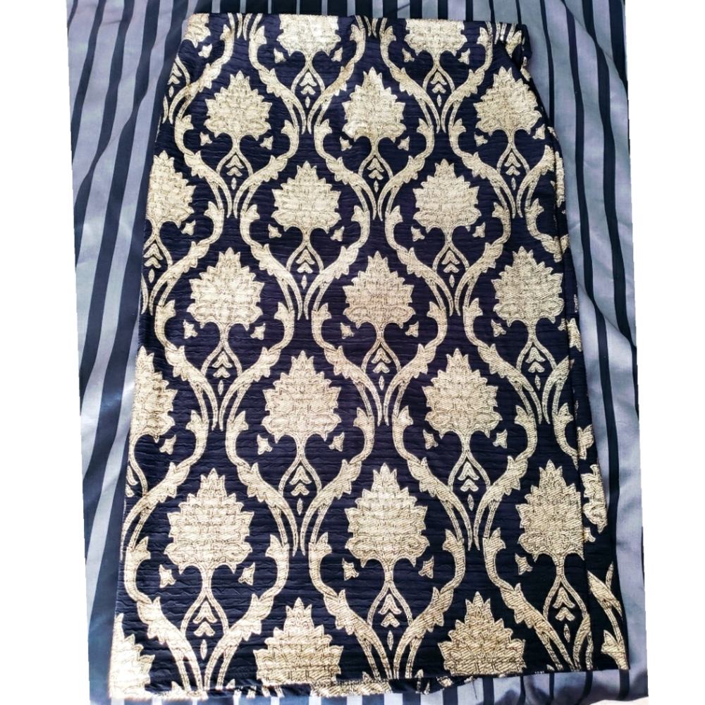 3x gold and black pencil skirt